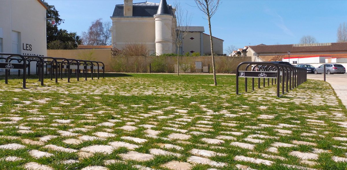 Aménagement urbain en pierres naturelles à port-boinot - deux sèvres par Calminia port boinot