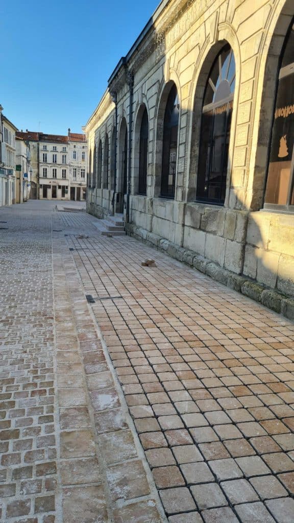 Pavés CALMISTONE® à la lumière du matin